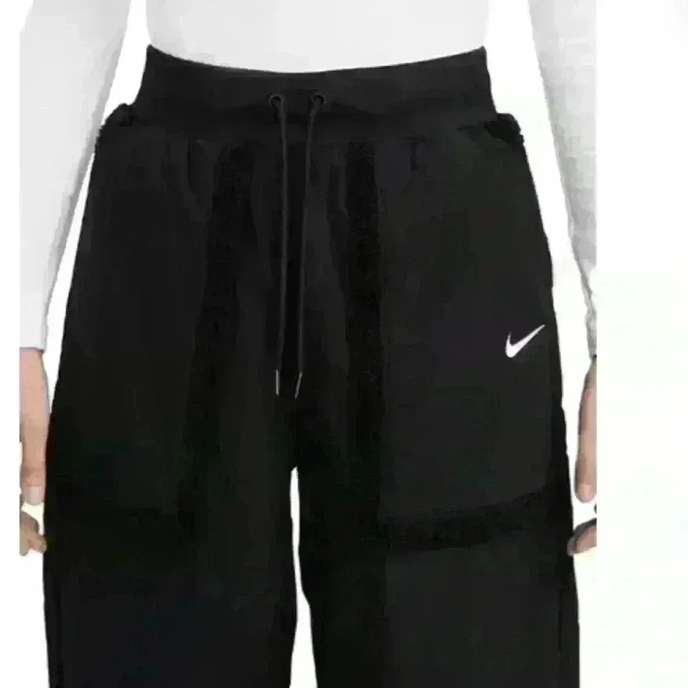 Nike black jogger track pants Sportswear Essential High-waisted sherpa
